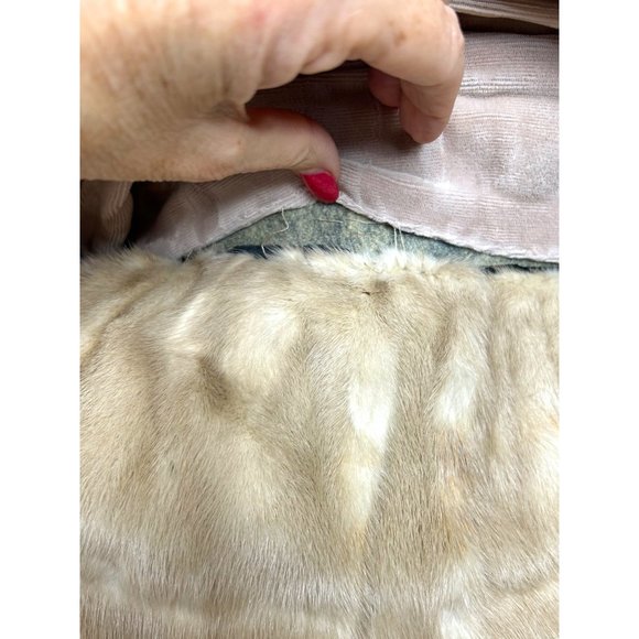 Women’s Mink Cape Vtg 1980s Blond S Shawl Collar Hook Closure Elbow Slits - Picture 16 of 17